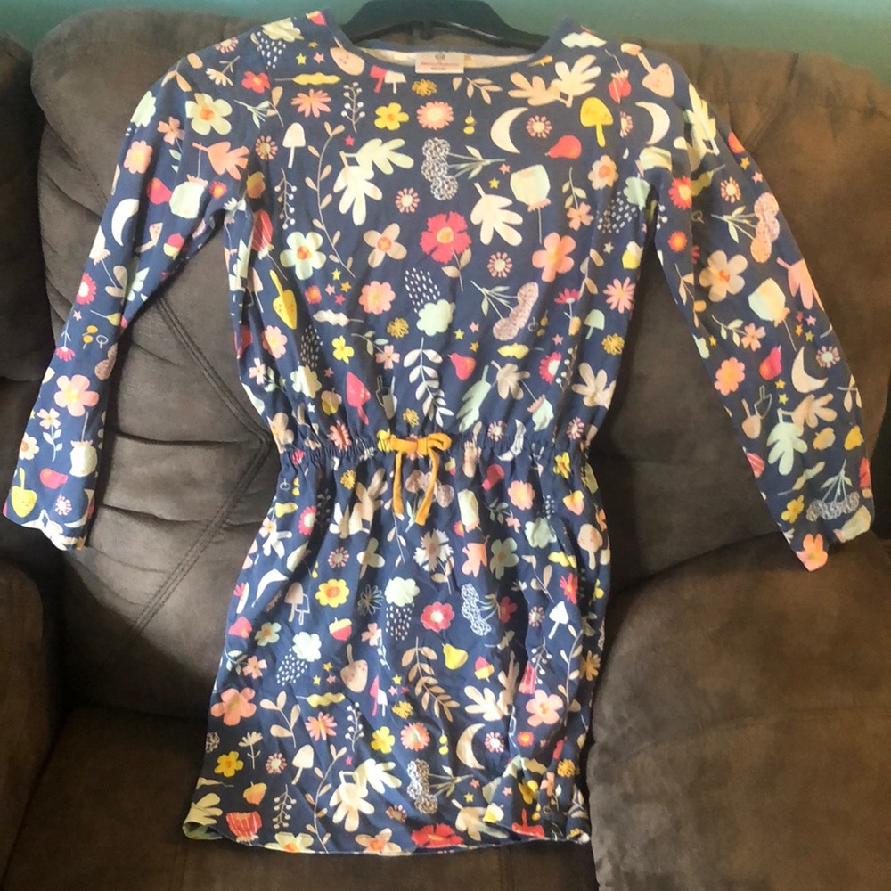 Girls dress